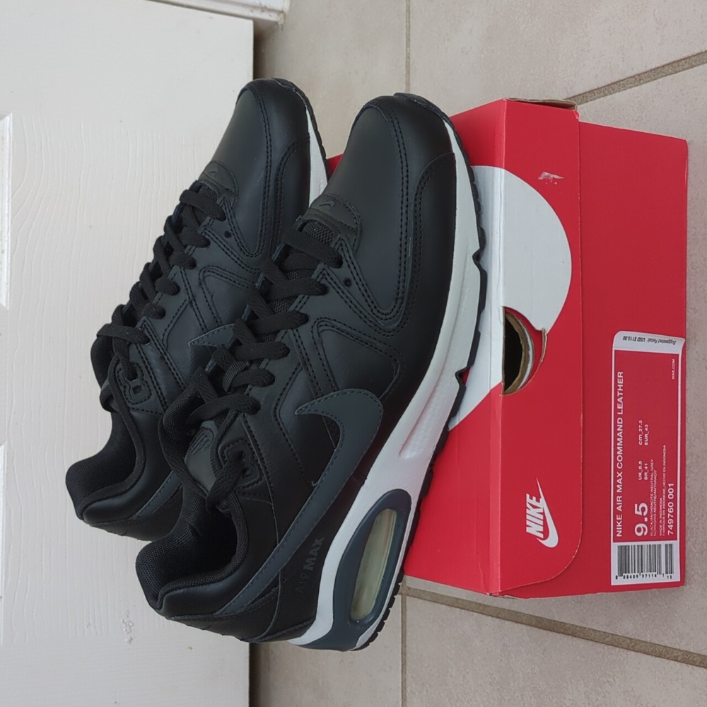 New! Nike Air Max Command Leather, Black Sneakers, Men's Size 9.5